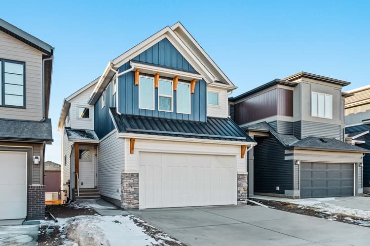 54 Lucas Place NW