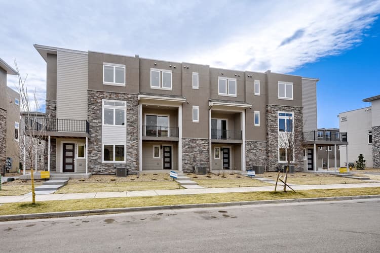 15534 W Washburn Ave