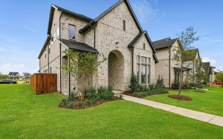 9361 Jackson Vine Mews